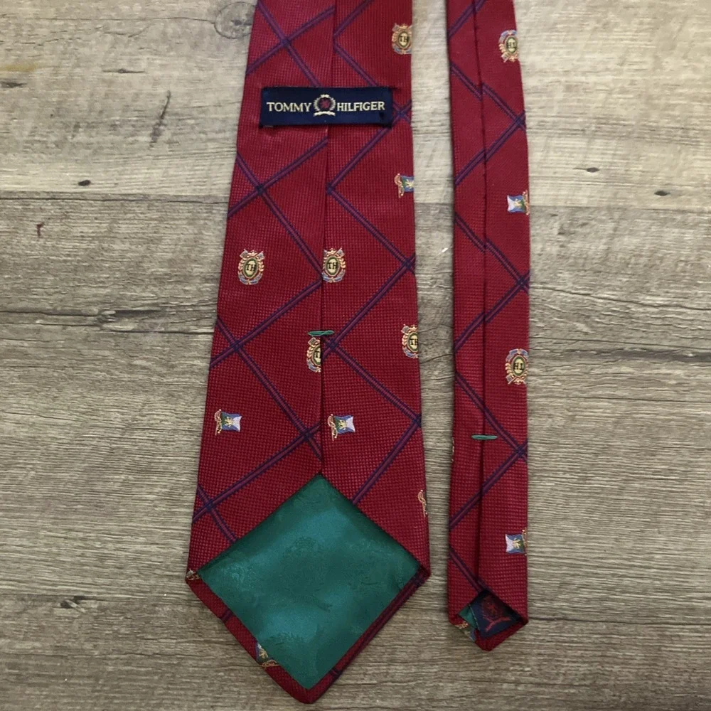 Vintage Red Tommy Hilfiger Crest Italian Silk Tie USA